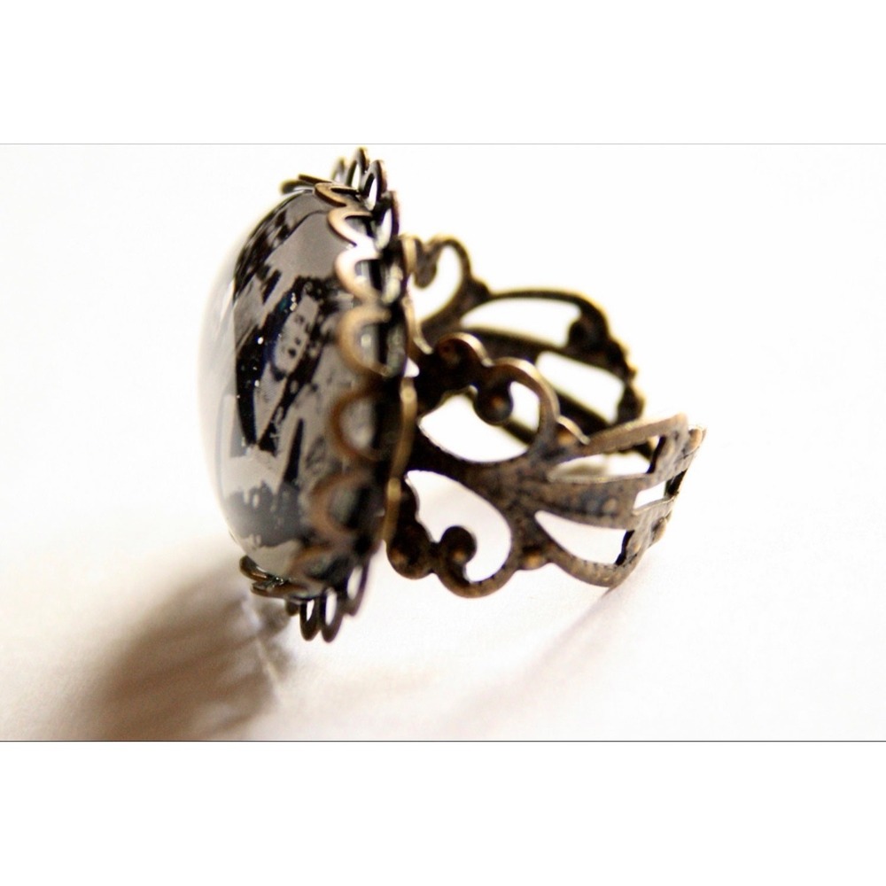 Handmade WWII Era Photo Pendant Ring Antique Bronze Filigree Glass Cabochon - Picture 2 of 3